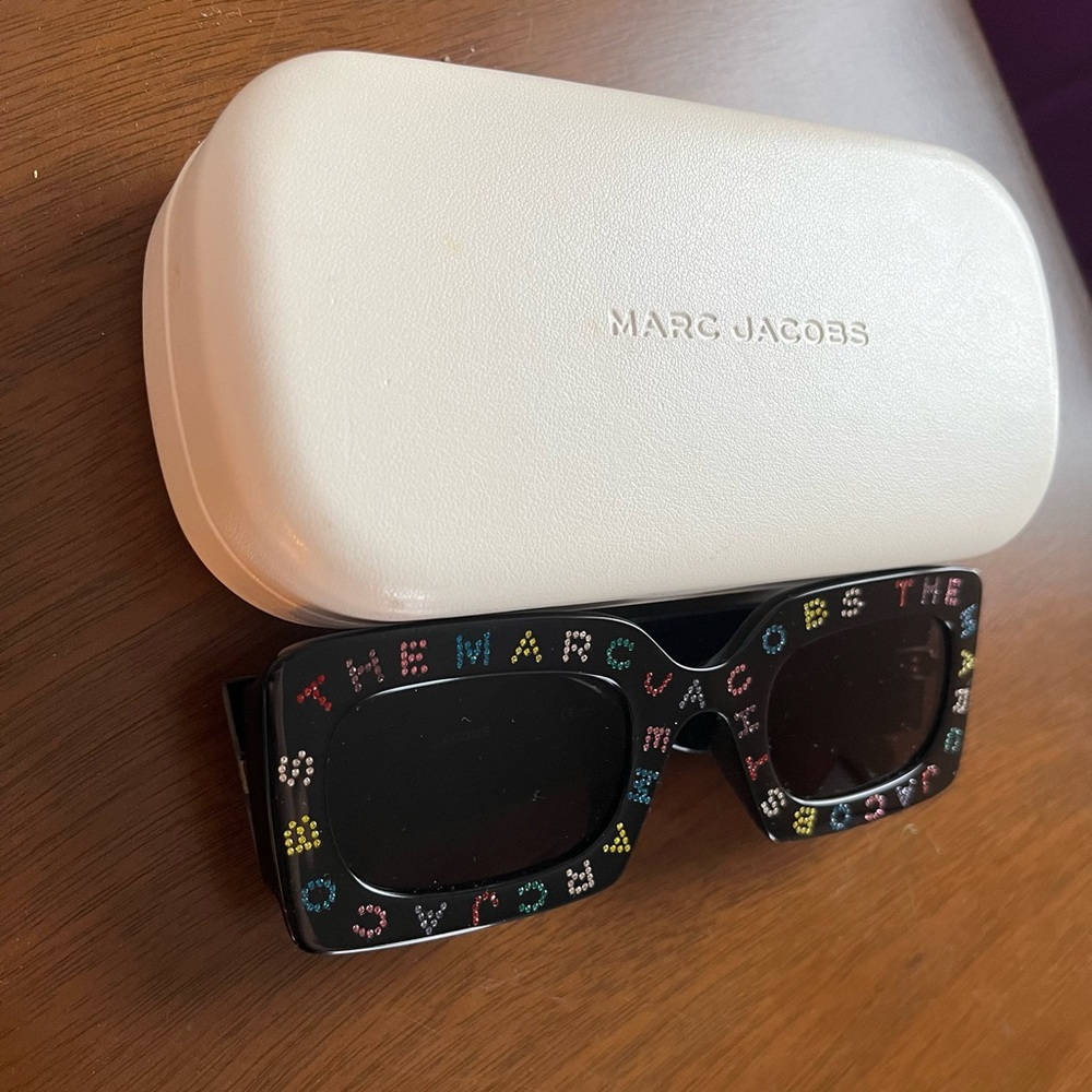 Marc Jacob’s Logo Rectangle Sunglasses